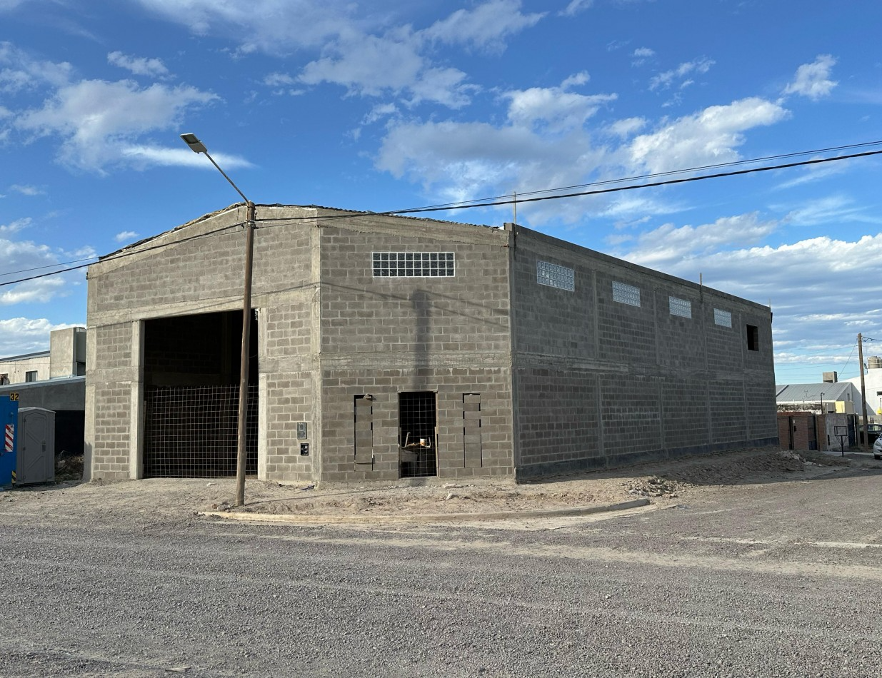GALPON 354 M² A ESTRENAR SOBRE AV, TIERRA DEL FUEGO