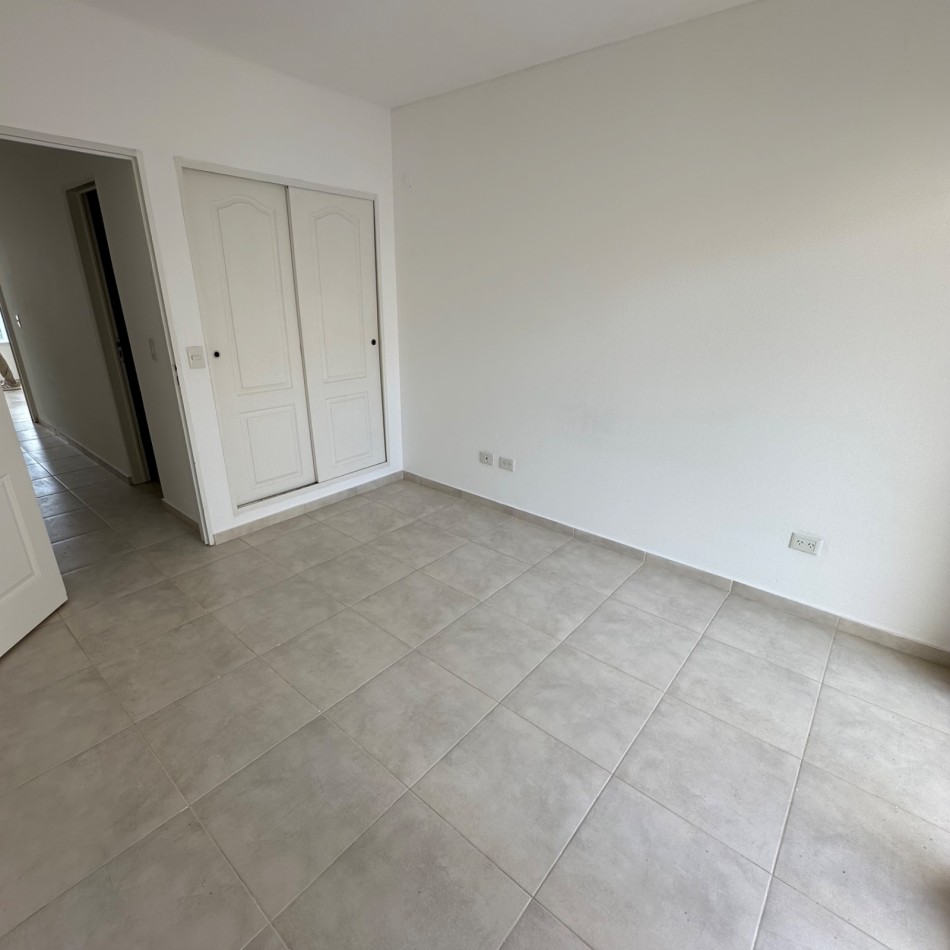 DUPLEX 2 DORMITORIOS CON PATIO Y TERRAZA