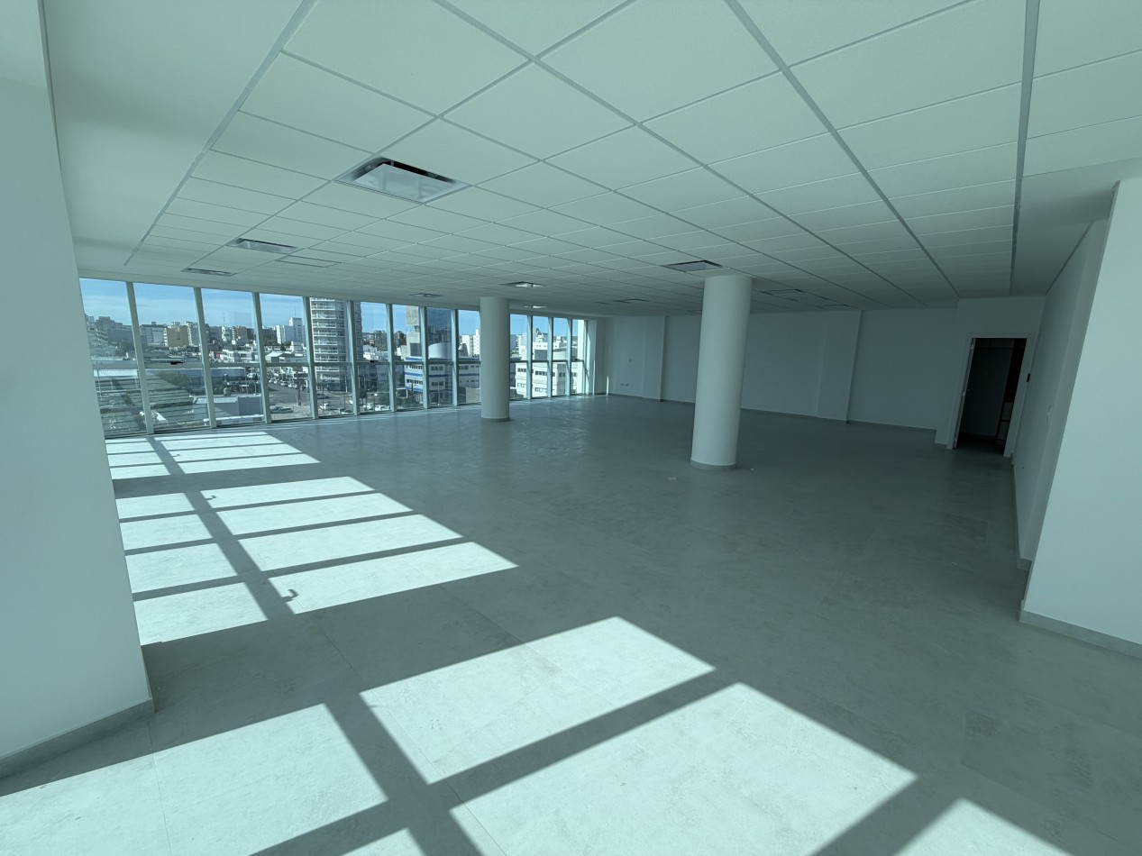 OFICINA 185 m² A ESTRENAR CON VISTA AL MAR