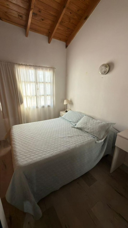 CASA 2 DORMITORIOS CON PATIO Y PISCINA EN BARRIO SUR