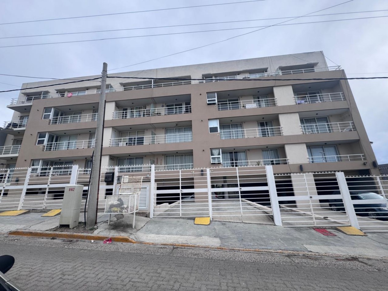 DEPTO 1 DORMITORIO CON COCHERA, QUINCHO Y PISCINA