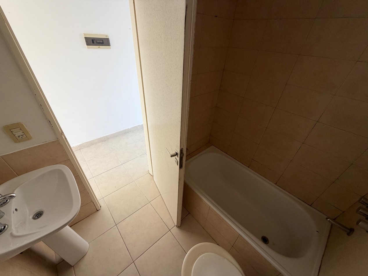 DEPARTAMENTO 2 DORMITORIOS CON COCHERA EN ZONA SUR 