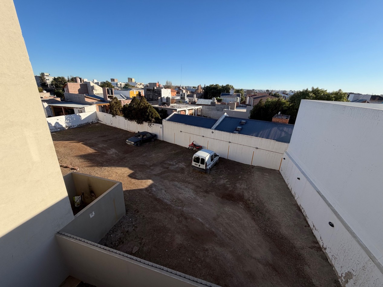 DEPARTAMENTO 2 DORMITORIOS CON COCHERA EN ZONA SUR 