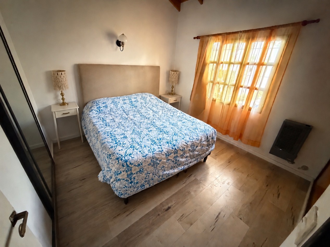 CASA DE 2 DORMITORIOS CON PATIO Y PILETA EN BARRIO SUR