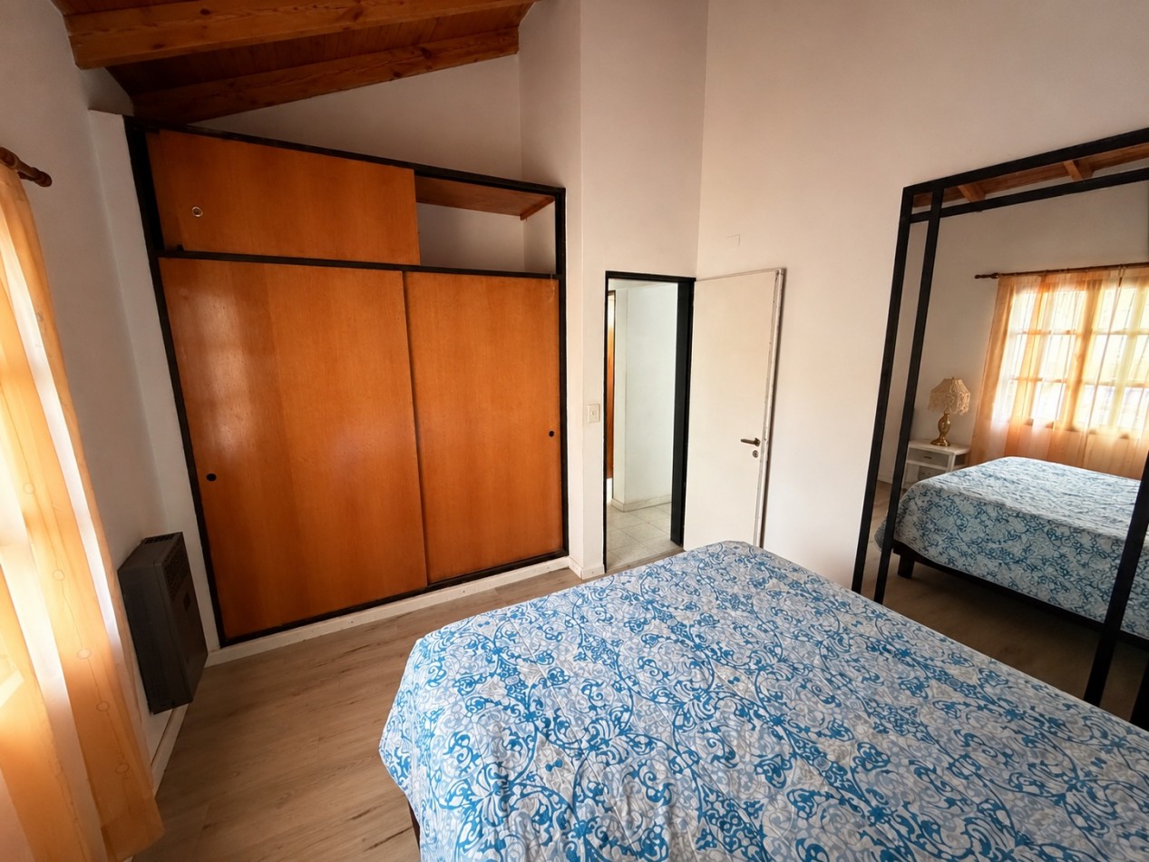 CASA DE 2 DORMITORIOS CON PATIO Y PILETA EN BARRIO SUR
