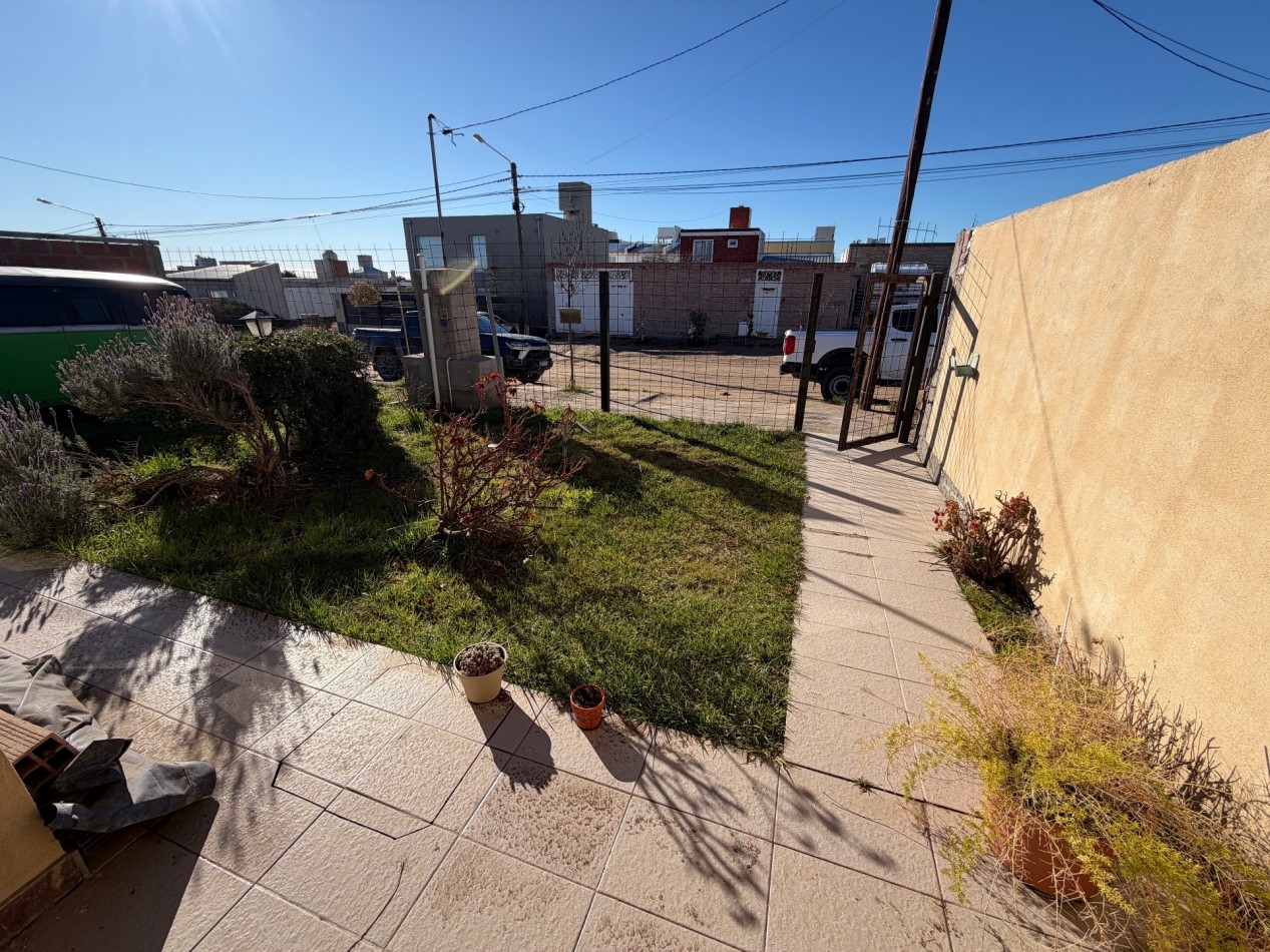 DUPLEX 2 DORMITORIOS CON PATIO 