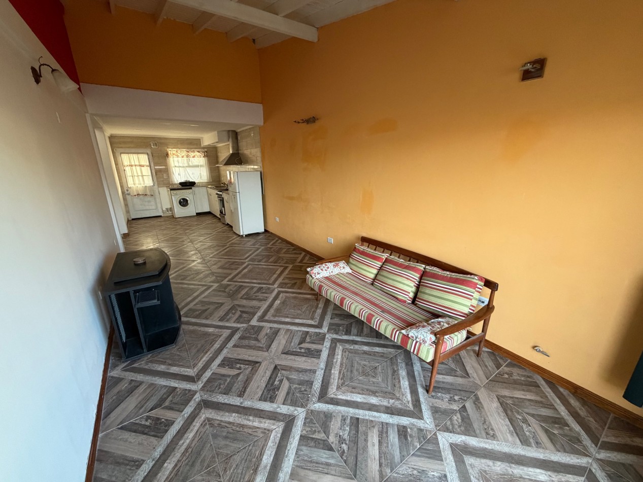 DUPLEX 2 DORMITORIOS CON PATIO 